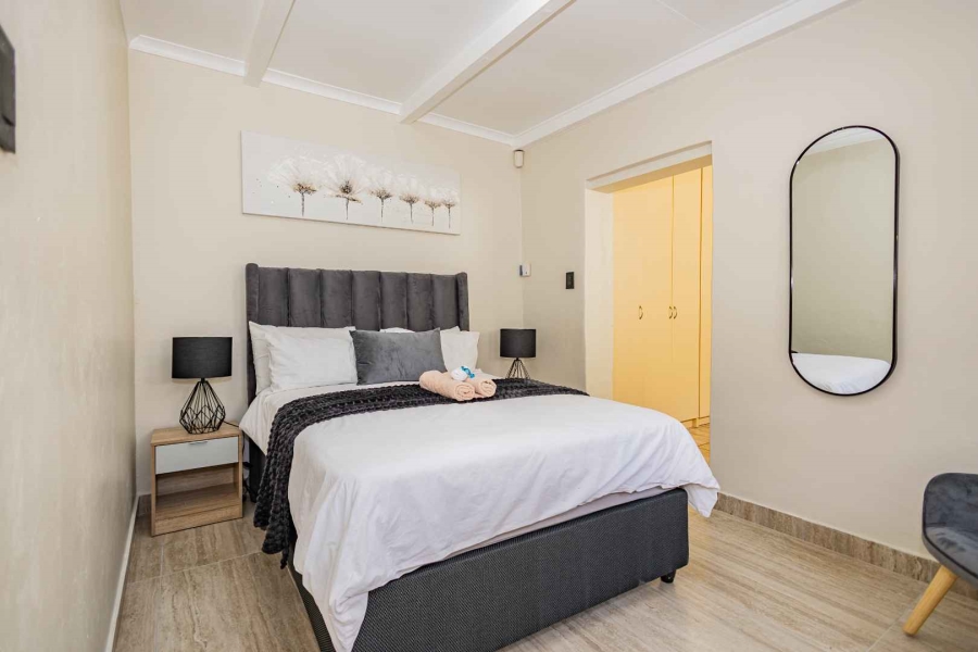 To Let 1 Bedroom Property for Rent in Oakdale Western Cape